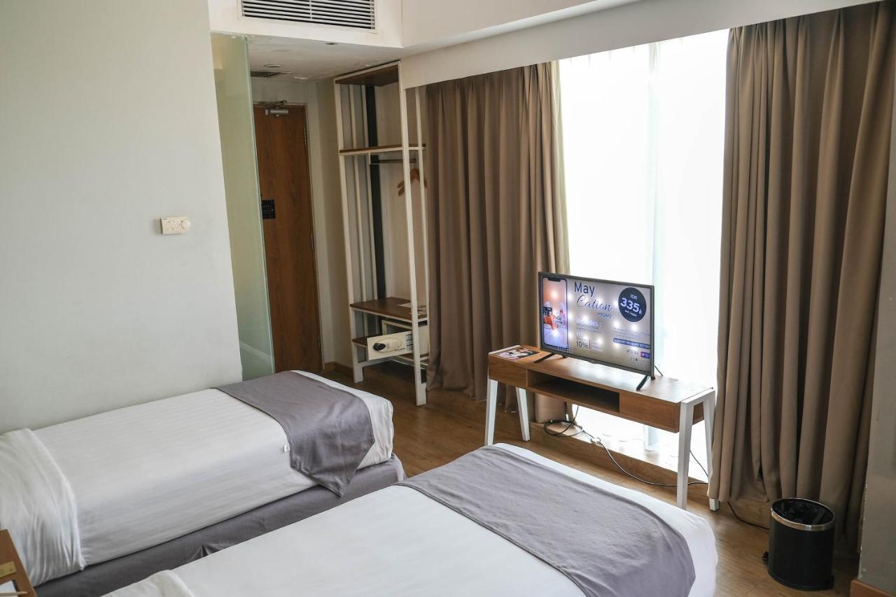 Allstay Hotel Semarang Simpang Lima Exterior foto
