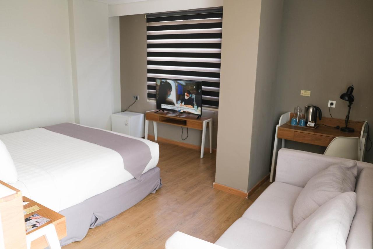 Allstay Hotel Semarang Simpang Lima Exterior foto